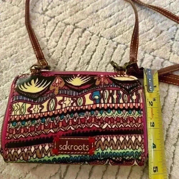 SAKROOTS crossbody wallet - Picture 5 of 6
